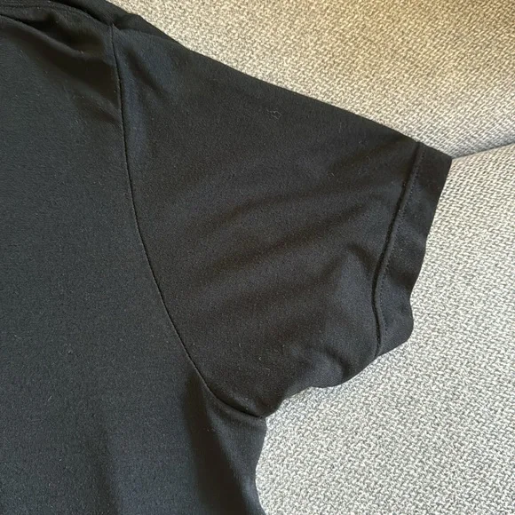 Uniqlo Heat tech Black short sleeve t shirt mens small - Picture 4 of 6